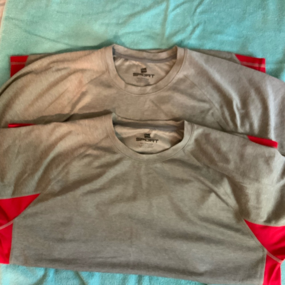 2 Hanes moisture wicking t shirts 2XL